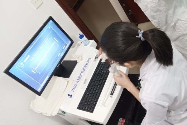 篩查骨質(zhì)疏松，提高骨骼健康水平，超聲骨密度儀來幫忙